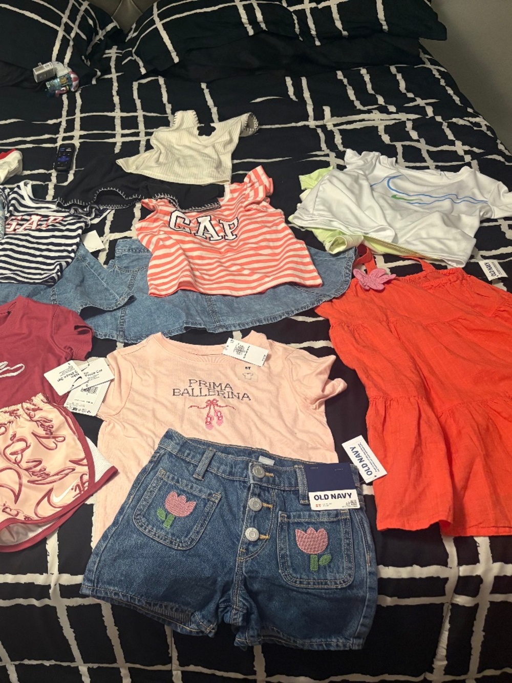 Kids bundle - Picture 2 of 2